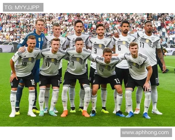 德国足球明星阵容揭秘：历史与现状的完美结合与战术分析