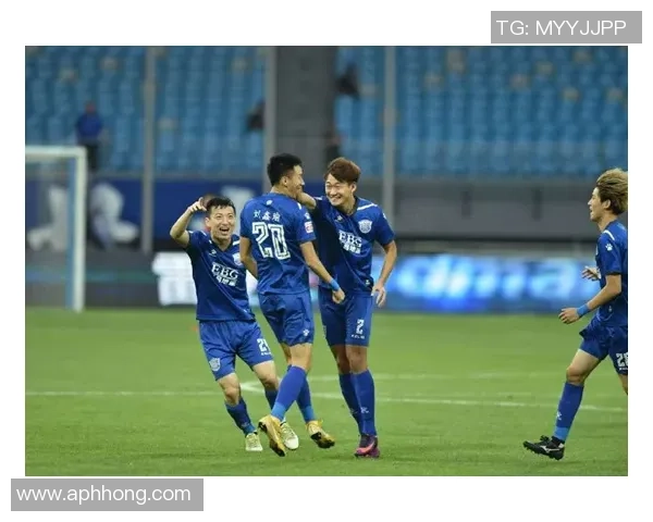 杭州羽毛球队以95分领先大师赛积分榜展现强劲实力